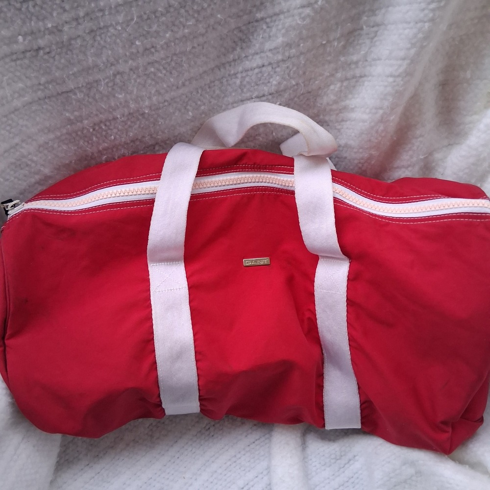 Vtg GANT Red Nylon Duffel Bag White Contrast Straps Chrome Hardware GVC